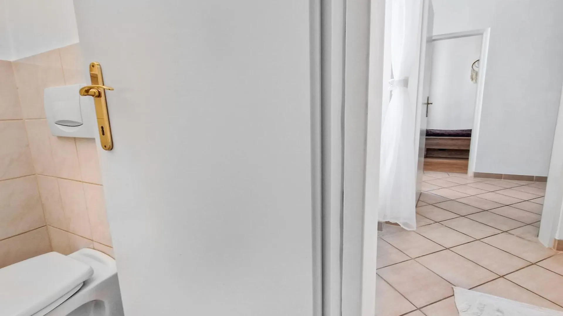 Elegant Three-Bedroom Suite Βιέννη 0*,  Αυστρία