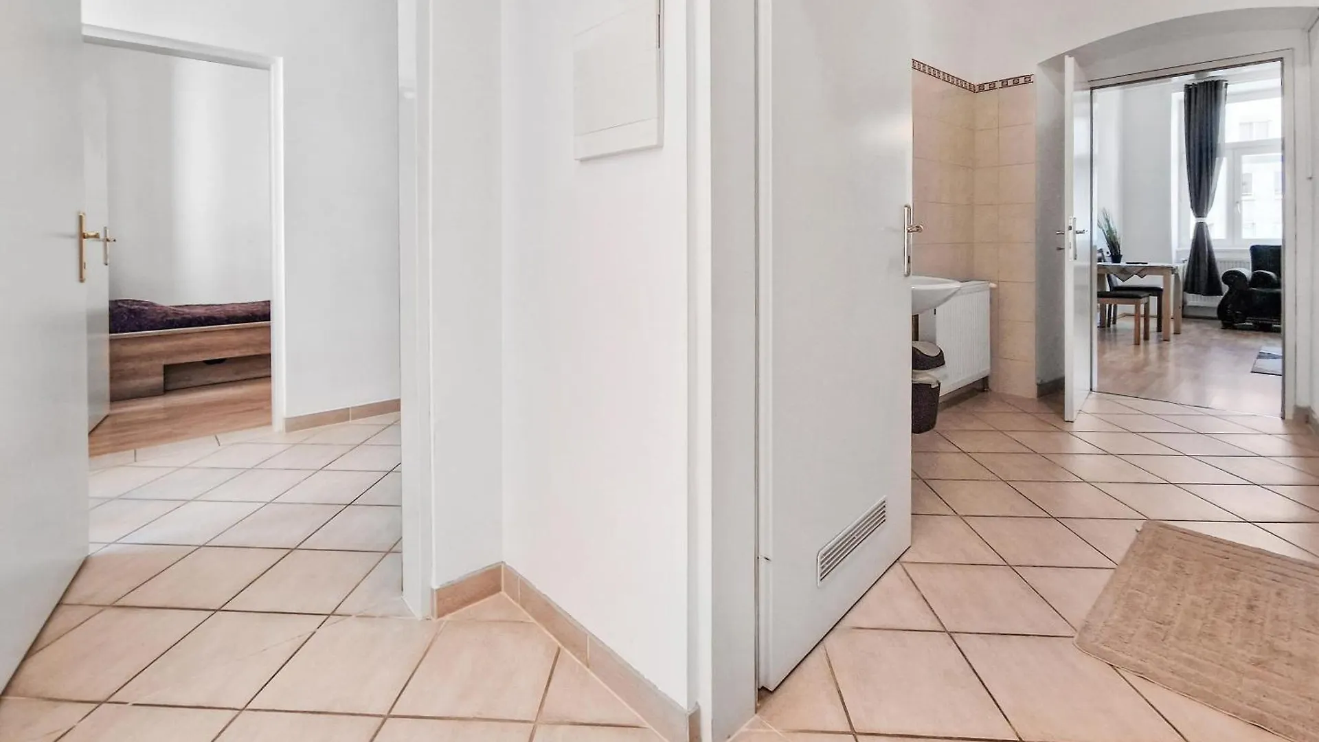 Διαμέρισμα Elegant Three-Bedroom Suite Βιέννη Αυστρία