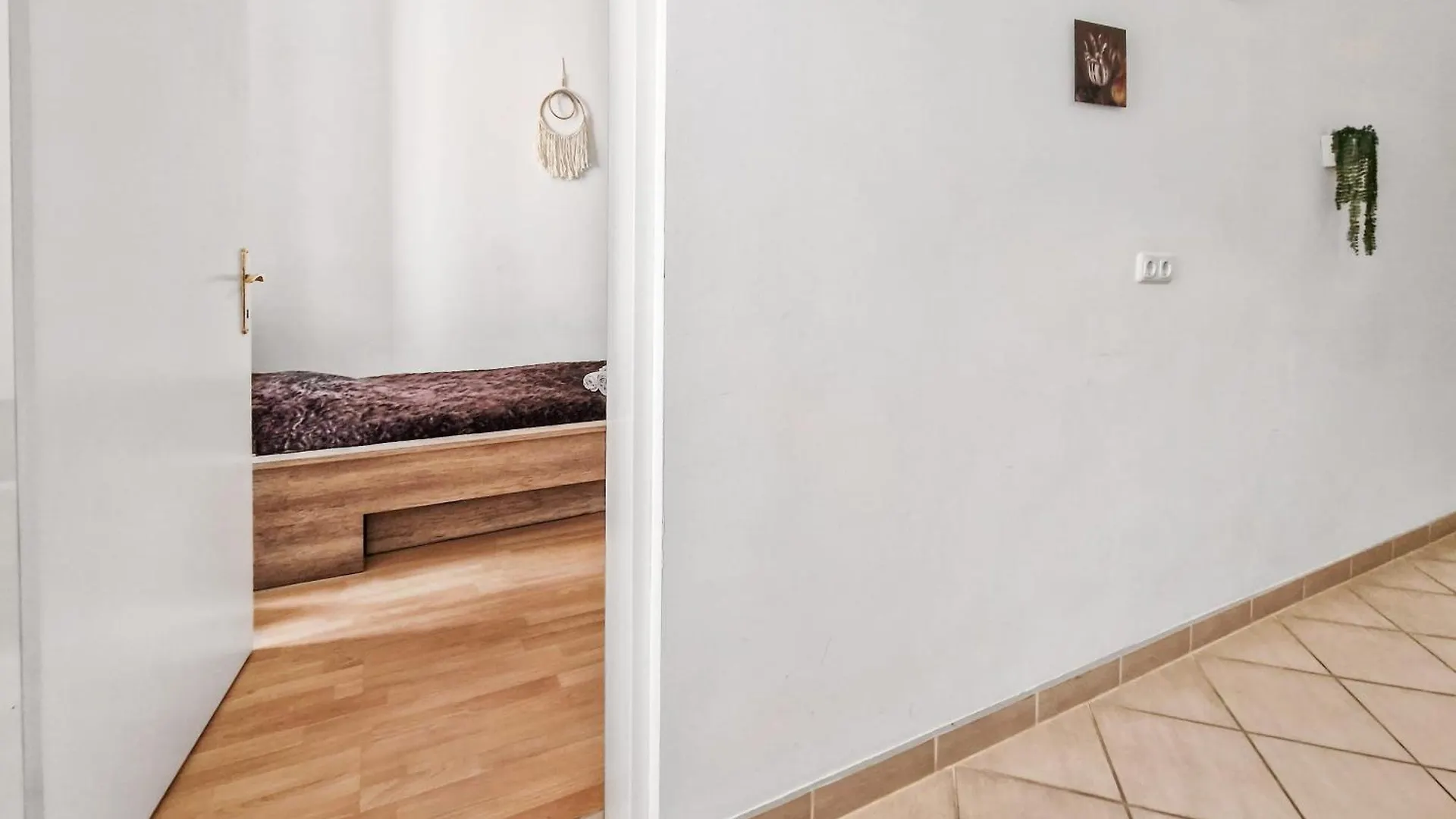 Διαμέρισμα Elegant Three-Bedroom Suite Βιέννη