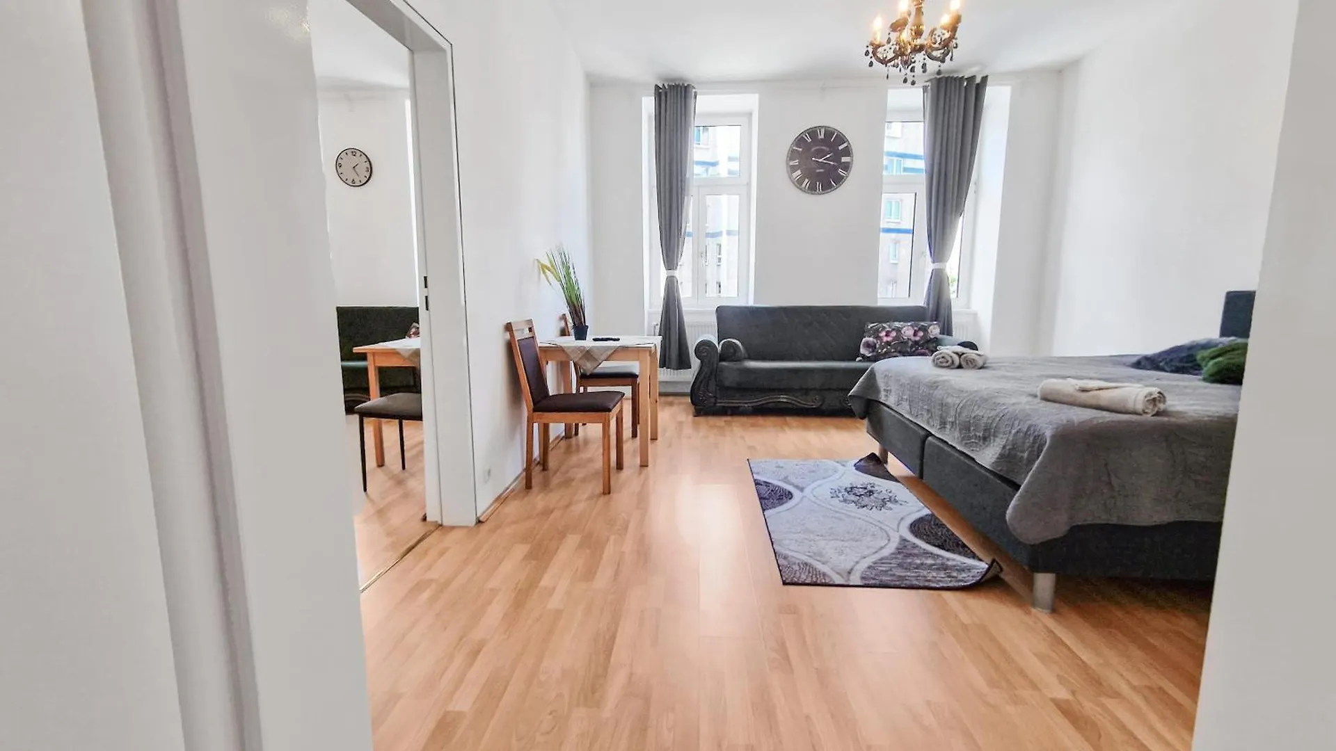 Elegant Three-Bedroom Suite Βιέννη 0*,  Αυστρία