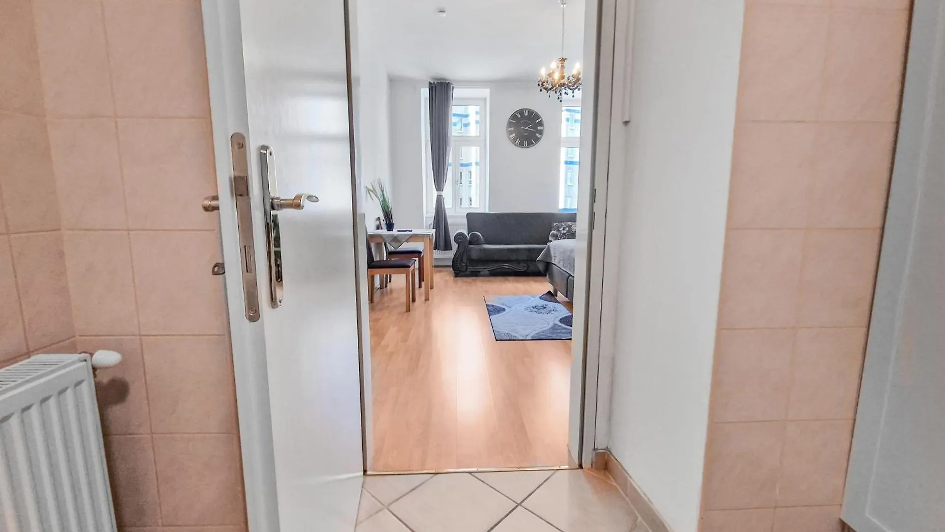 Elegant Three-Bedroom Suite Βιέννη