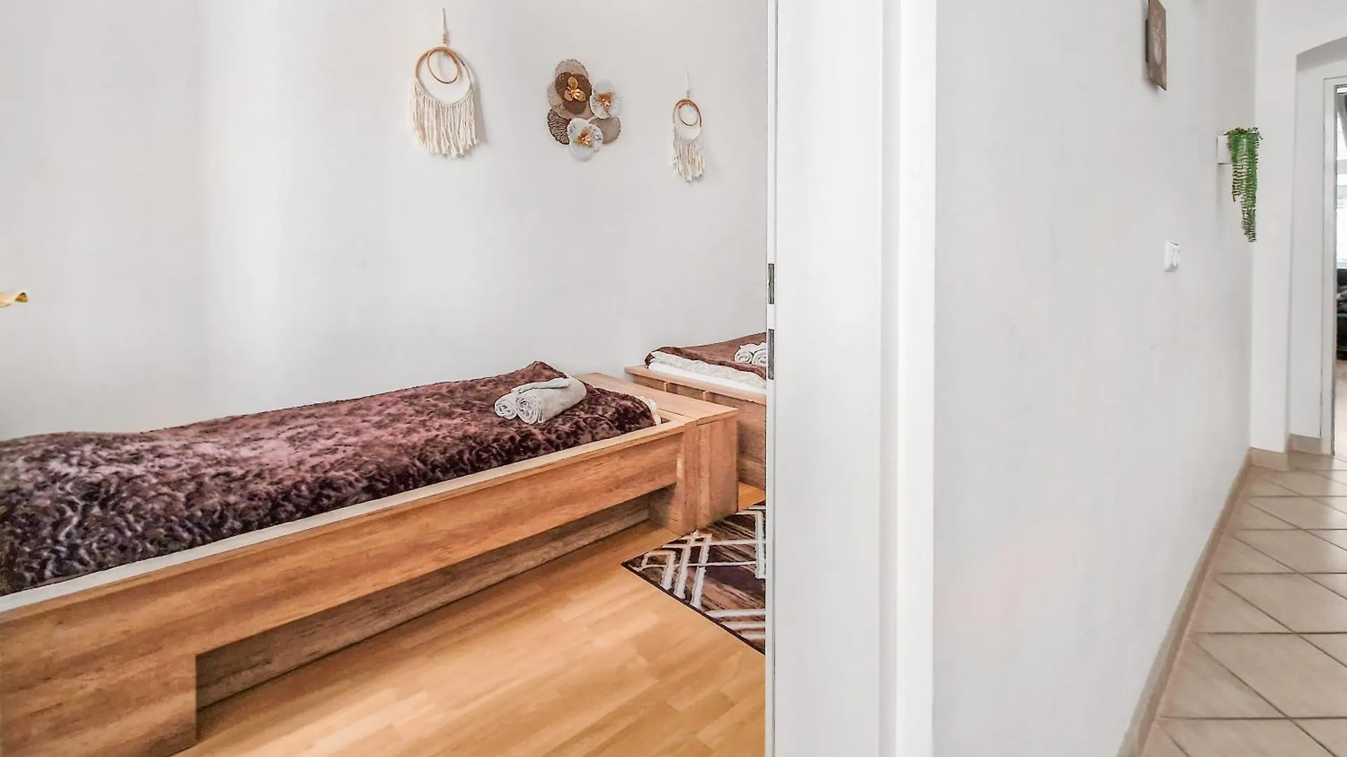 Διαμέρισμα Elegant Three-Bedroom Suite Βιέννη