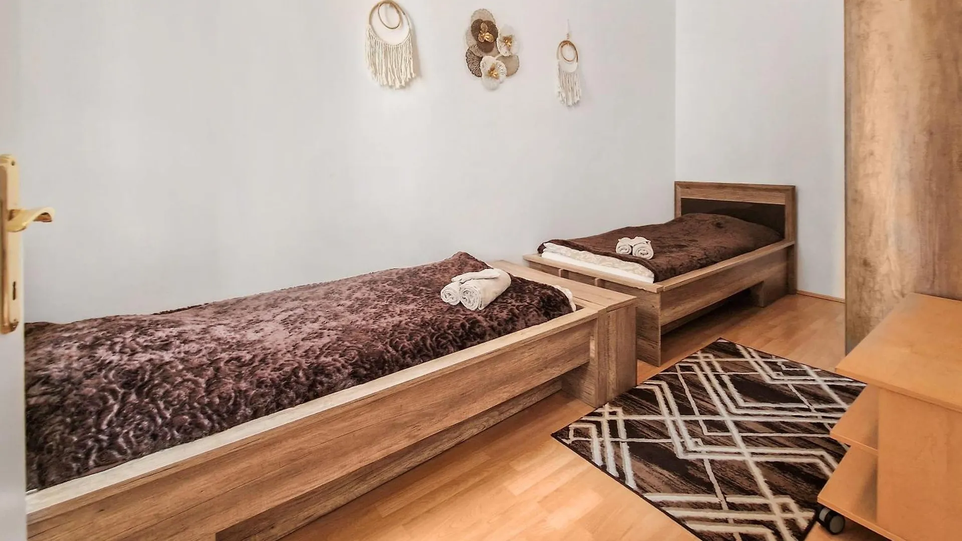 Διαμέρισμα Elegant Three-Bedroom Suite Βιέννη Αυστρία