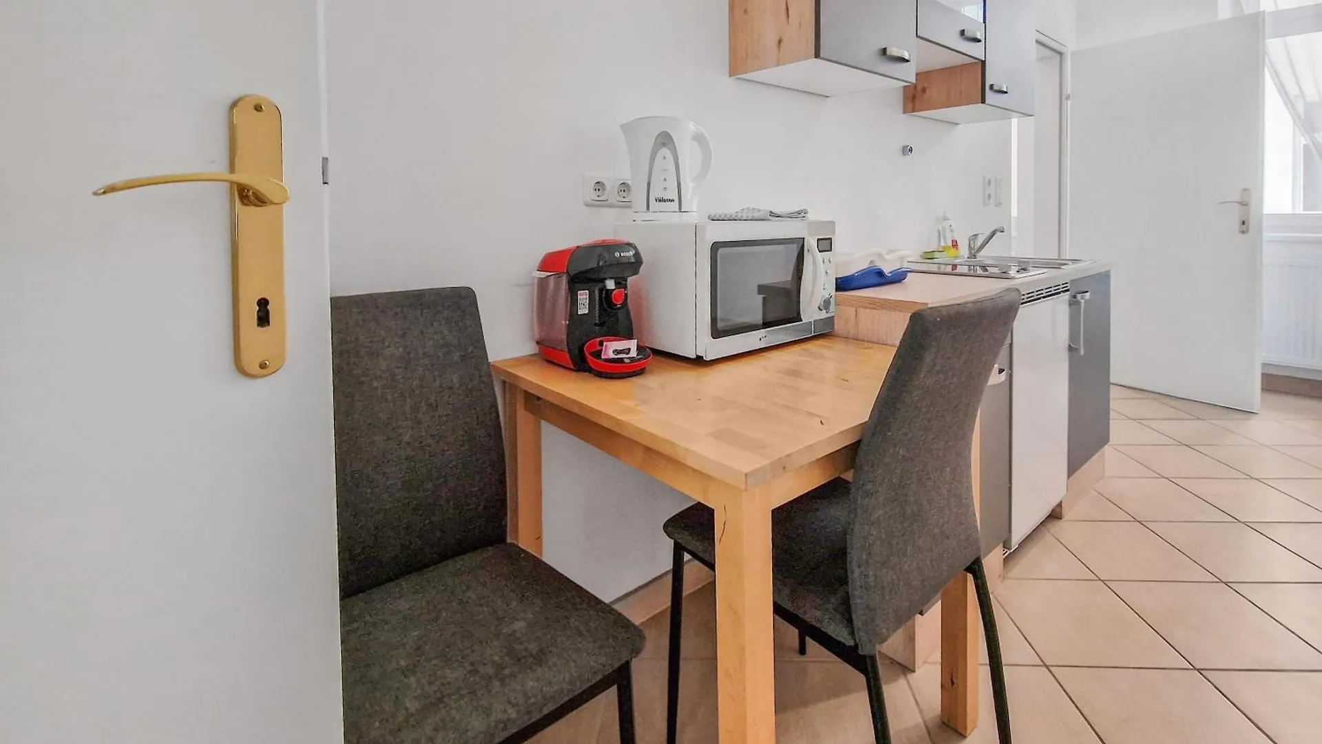 Διαμέρισμα Elegant Three-Bedroom Suite Βιέννη Αυστρία