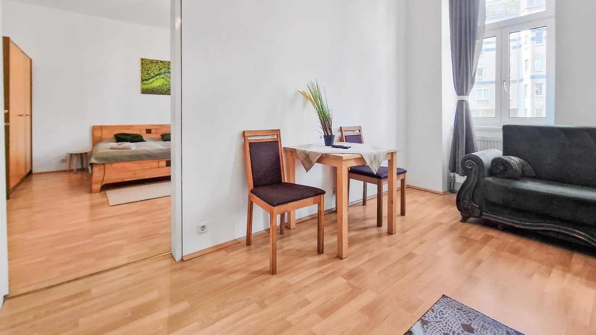 Elegant Three-Bedroom Suite Βιέννη 0*,  Αυστρία